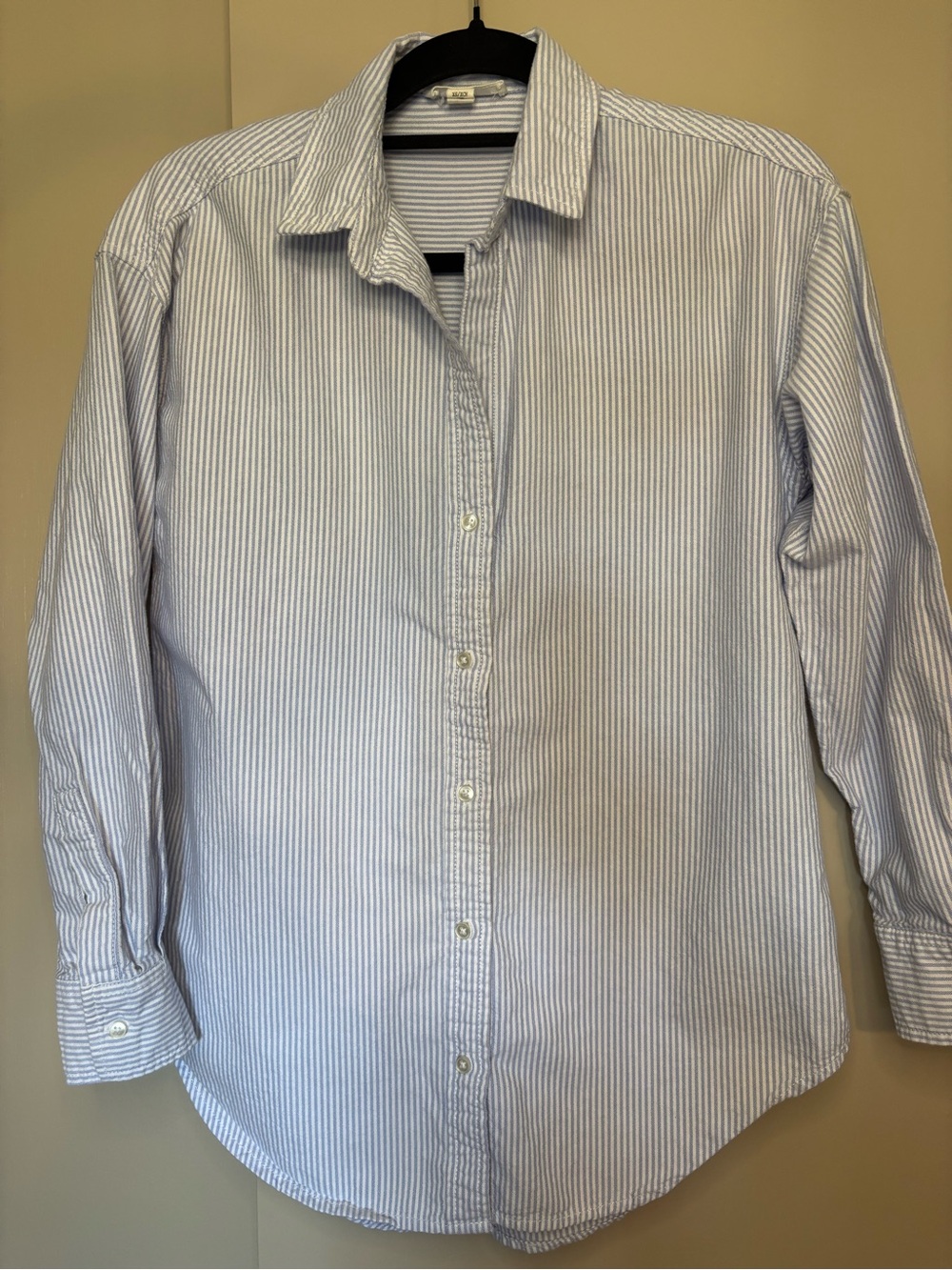beachlunchlounge Blue and White Pinstripe Button-Down Shirt size XS